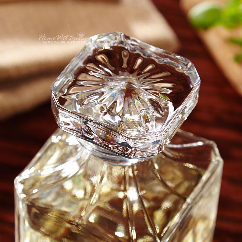 Whiskey Decanter Set with 4 Whiskey Glasses